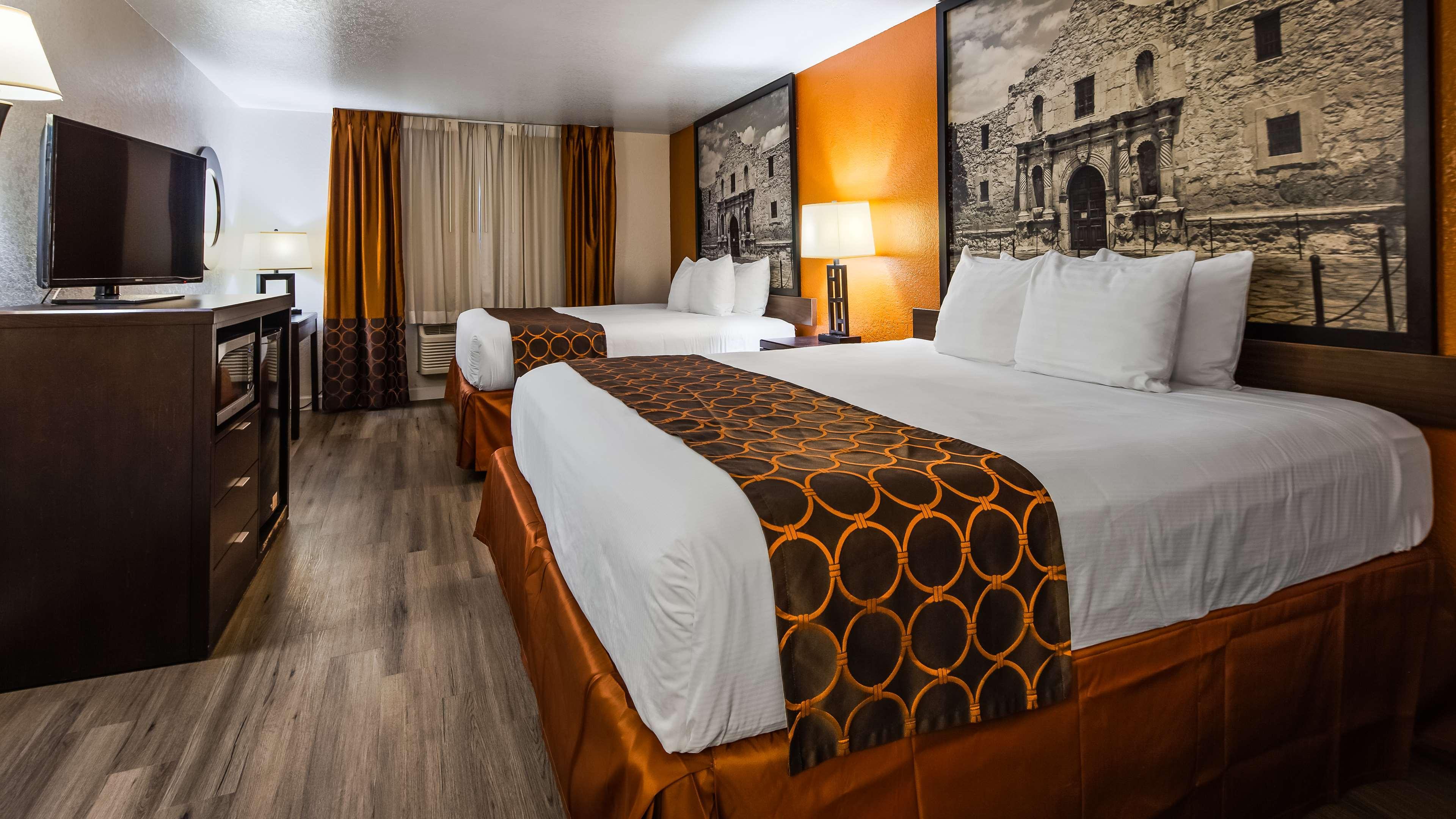 Surestay Plus By Best Western San Antonio Airport Exterior photo