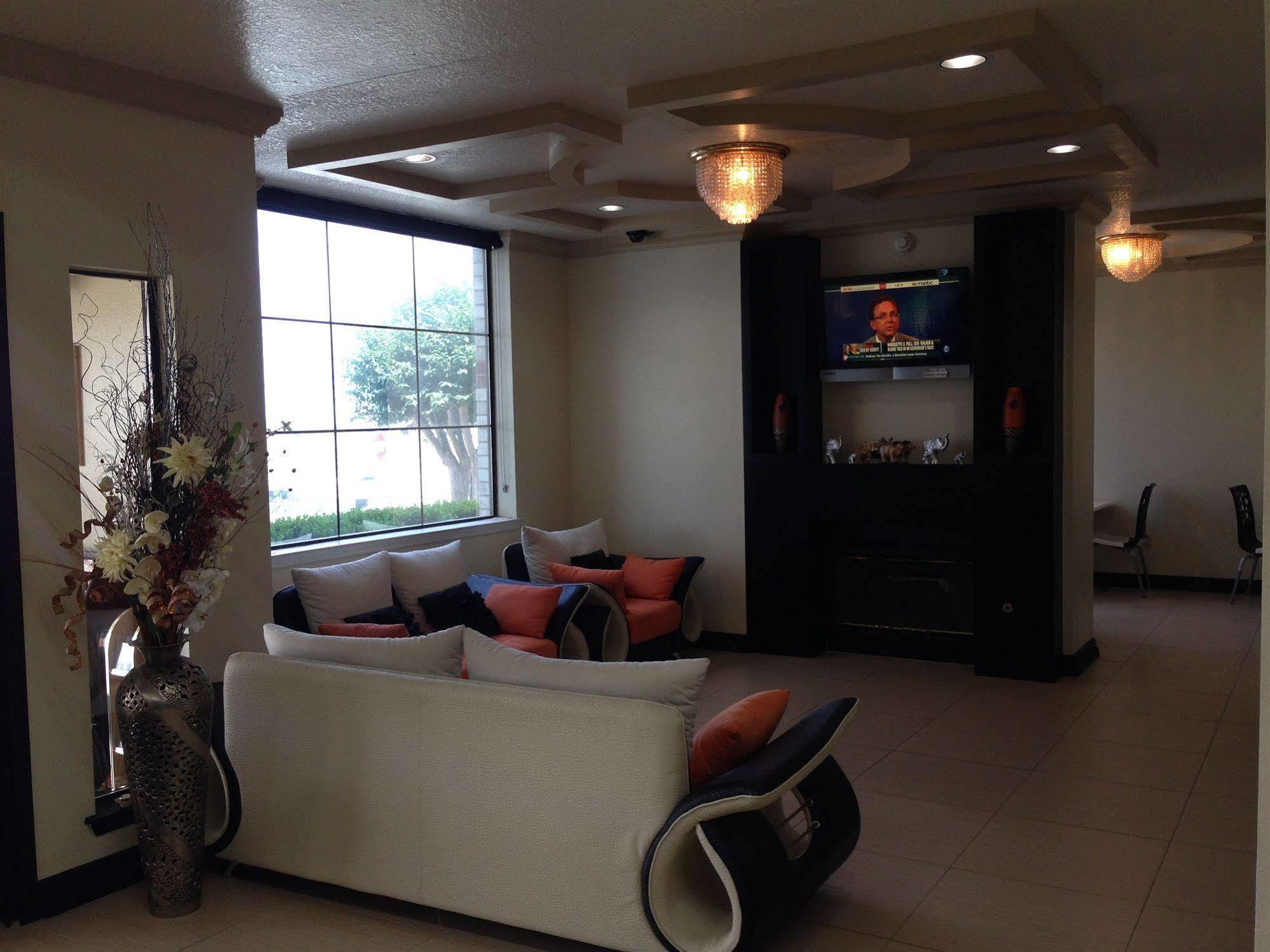 Surestay Plus By Best Western San Antonio Airport Exterior photo